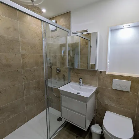 Ferienwohnung-mit-schwimmbad Lägenhet *